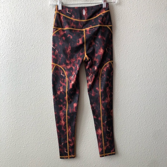 Free People Breaking All The Rules Printed Legging - Picture 6 of 8